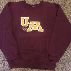 University of Minnesota gophers sweatshirt